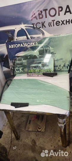 Стёкла дверей Audi 80 B4