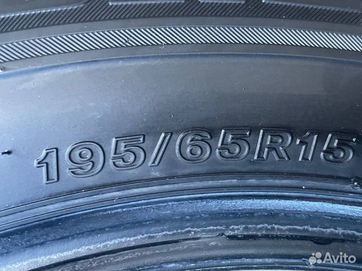 Bridgestone Blizzak Revo GZ 195/65 R15