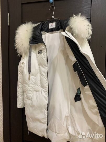 Пуховик зимний женский