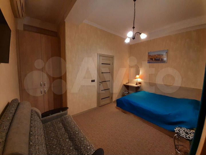 Комната 16 м² в > 9-к., 2/3 эт.