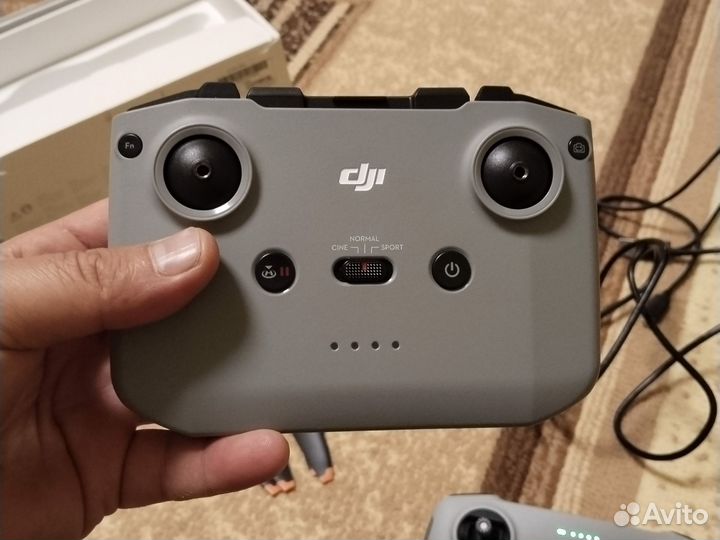 Квадрокоптер дрон dji mavic3 с пультом RC