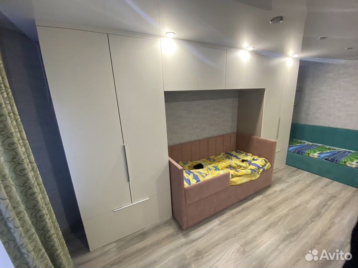 Шкаф стенка