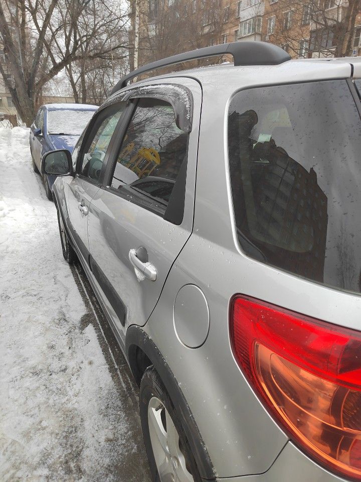 Suzuki SX4: фото владельца