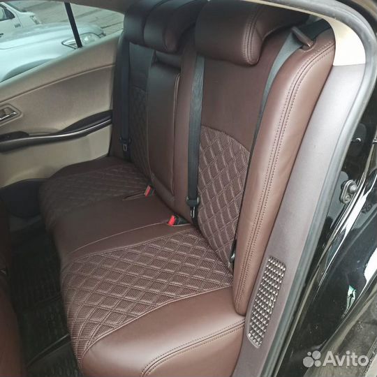 Чехлы Toyota Sai