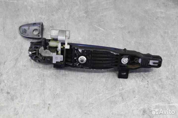 Ручка двери наружная левая Mazda 3 (BL) 2009-2013