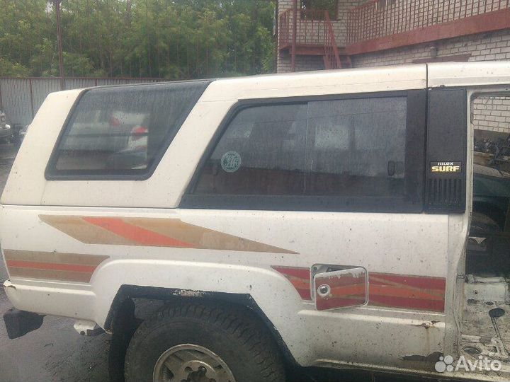 Кунг Toyota Hilux LN61 2L