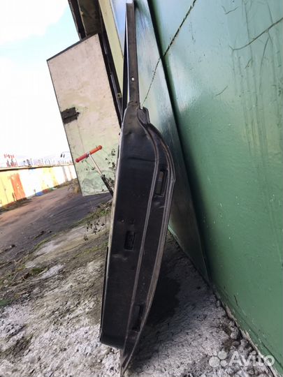 Дверь от москвича 2140
