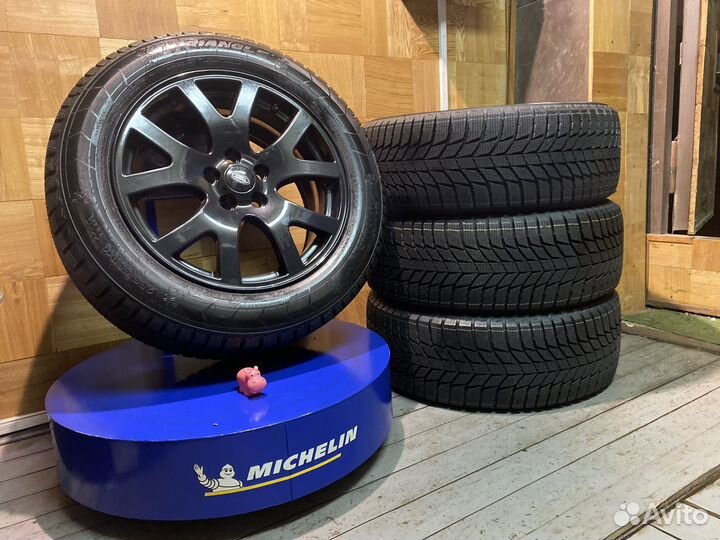 Колеса r19 на Land Rover оригинал зима новые шины