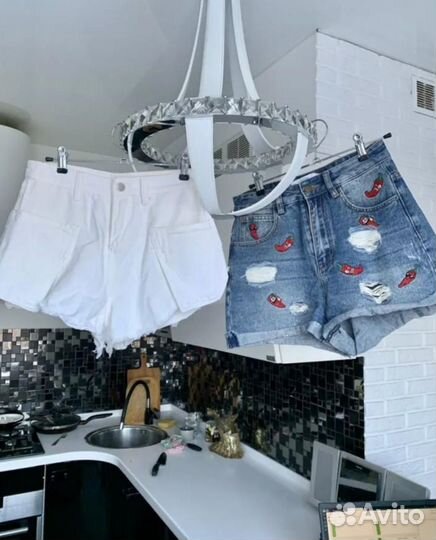 Джинсовые шорты