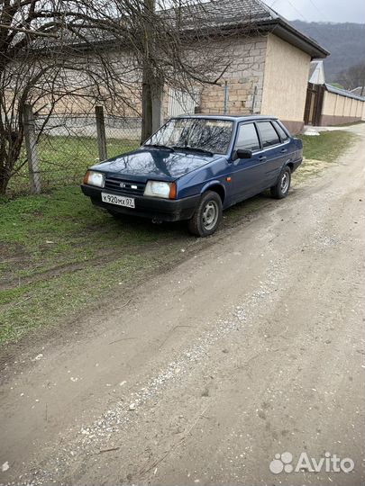 Передние сиденья21099