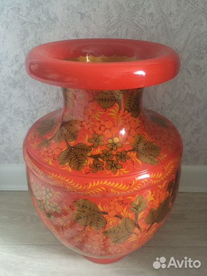 Ваза золотая хохлома