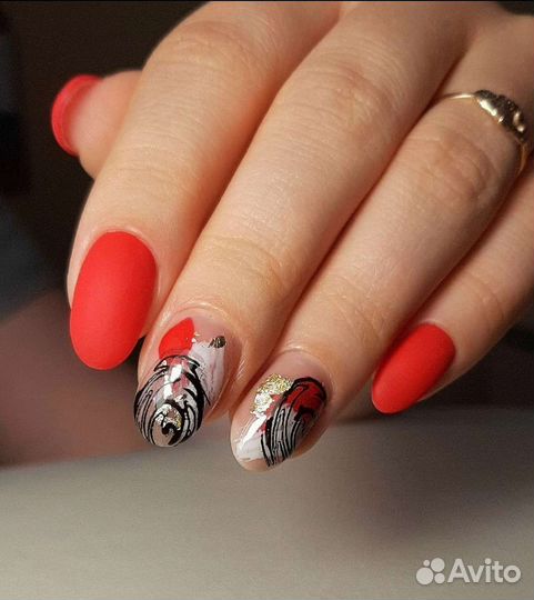 Маникюр на Косарева
