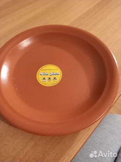 Тарелка керамическая новая 6 штук