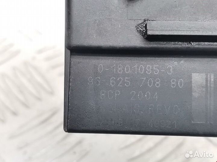 Реле накала свечей Peugeot 308 T7 2007 6500EJ