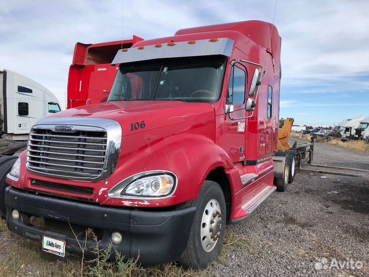 Freightliner Columbia, 2004