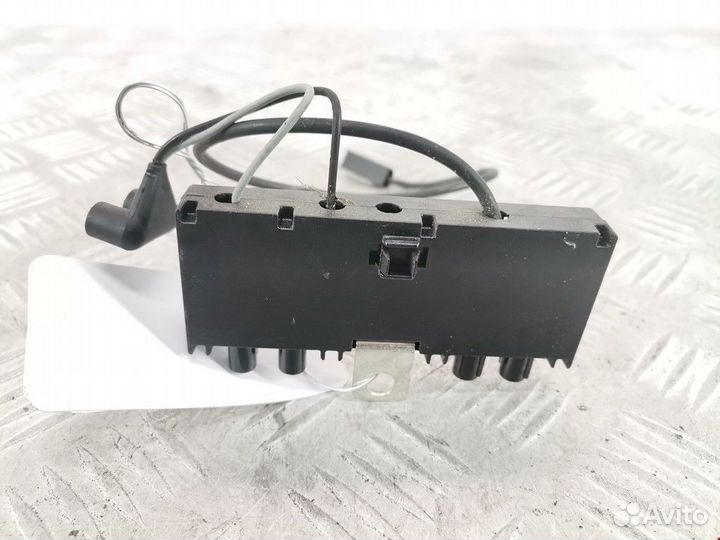 Усилитель антенны Peugeot 407 2005