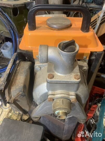 Бензиновая помпа