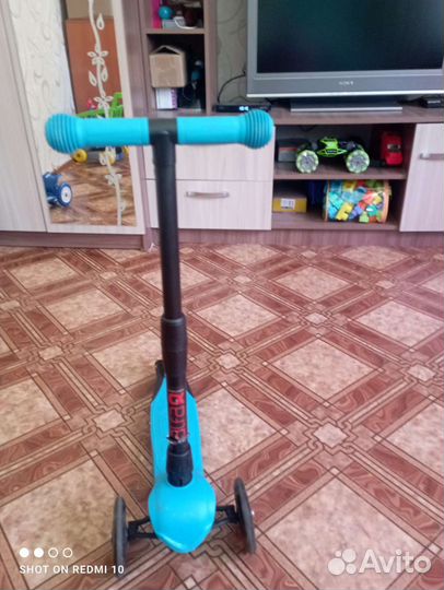 Самокат детский трехколесный