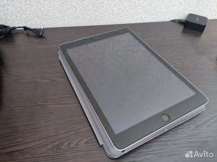 iPad 2018 32gb (A1822 )