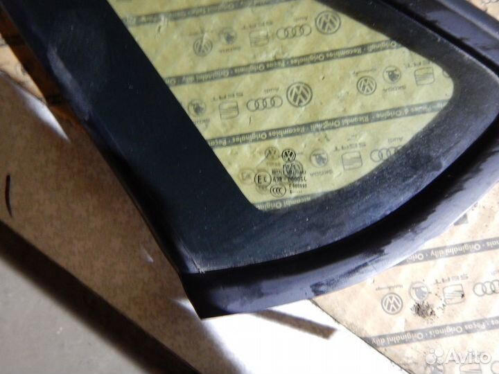 Стекла глухие Volkswagen Polo Sedan