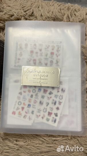Альбом с наклейками для маникюра