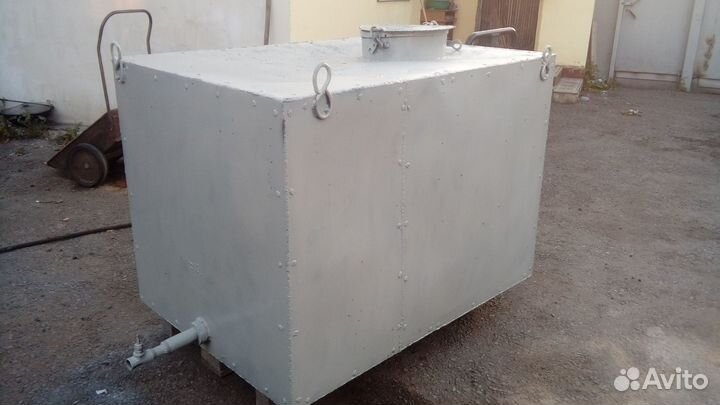Емкости 1000 литров