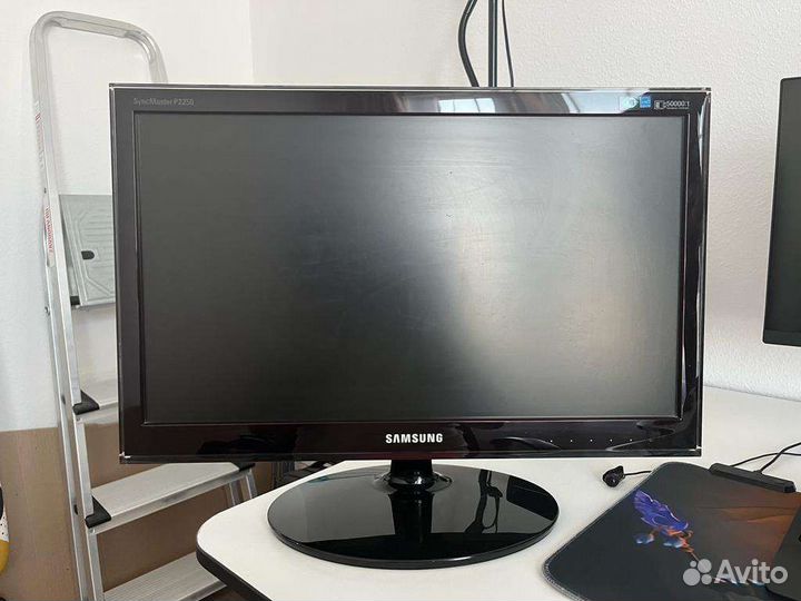 Монитор Samsung SyncMaster P2250