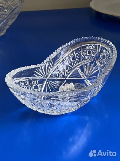 Хрустальная вазочка