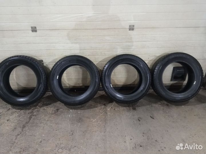 Continental ContiIceContact 225/60 R17