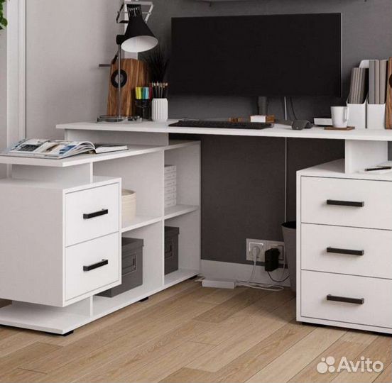 Стол компьютерный