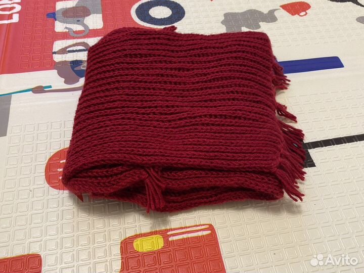 Вязаный шарф ручной работы