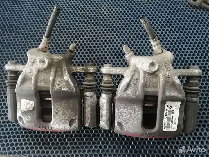 Суппорт передний Nissan Terrano Renault Daster