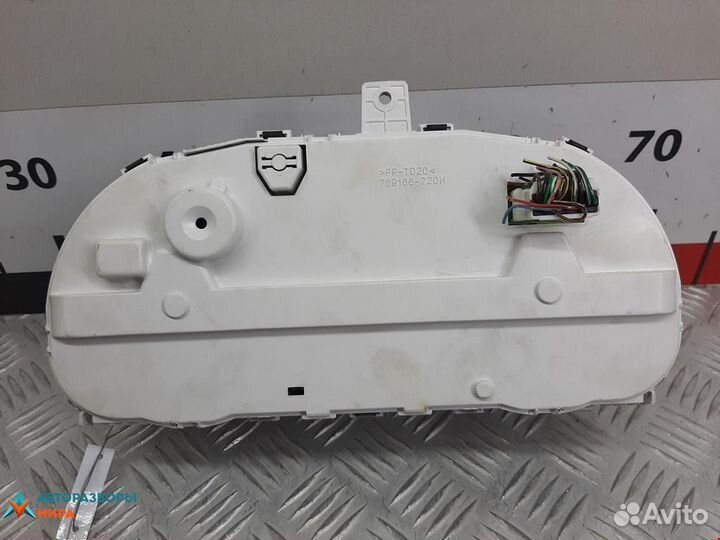 Щиток приборов (приборная панель) Mitsubishi 9