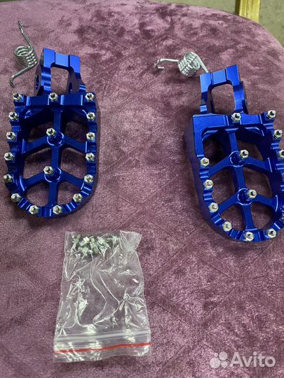 Подножки для мотоцикла