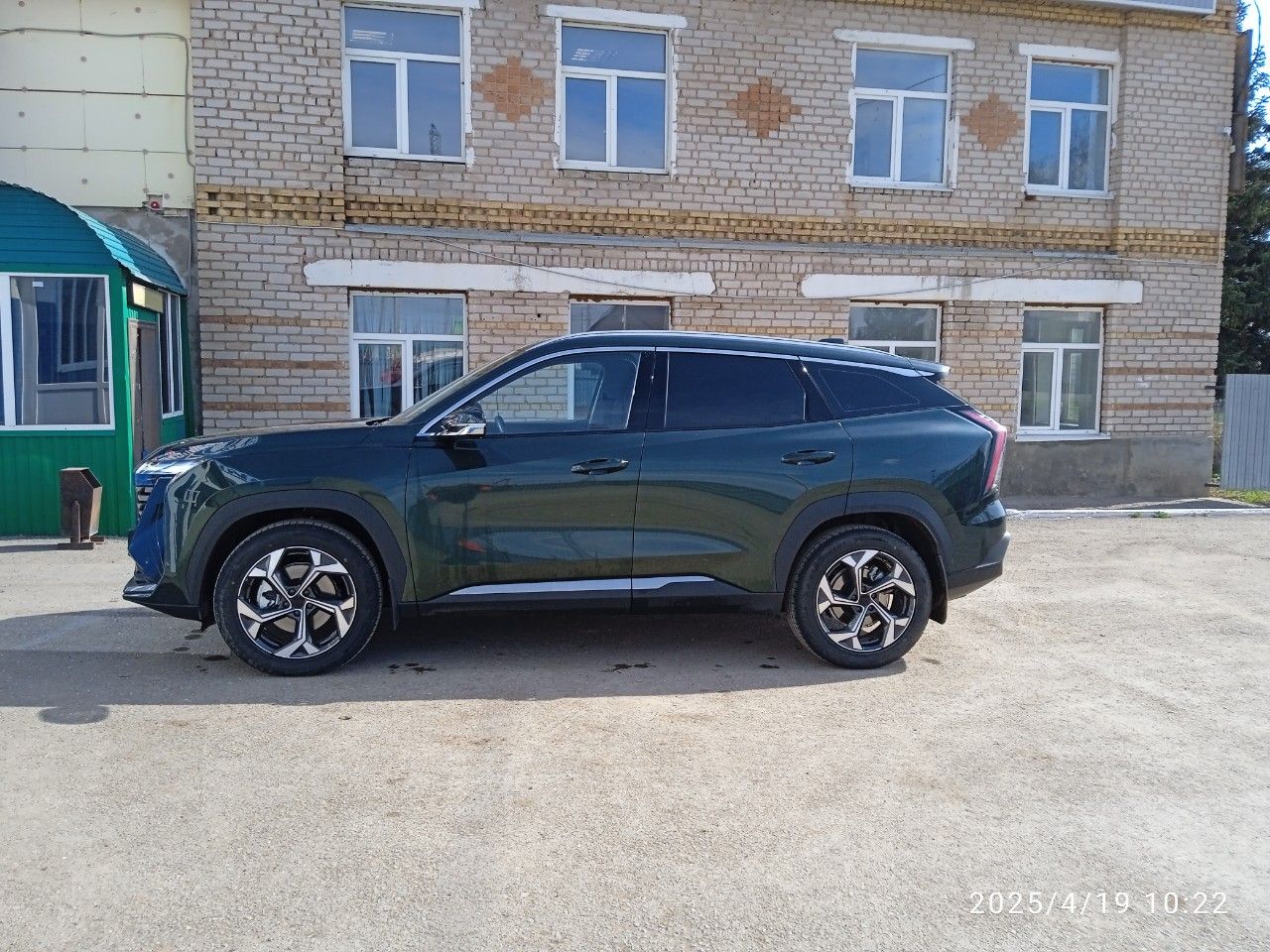 Geely Atlas: фото владельца