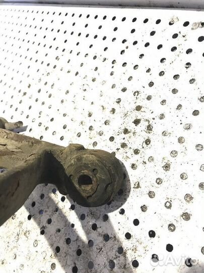 Рычаг передний правый Iran Khodro Samand