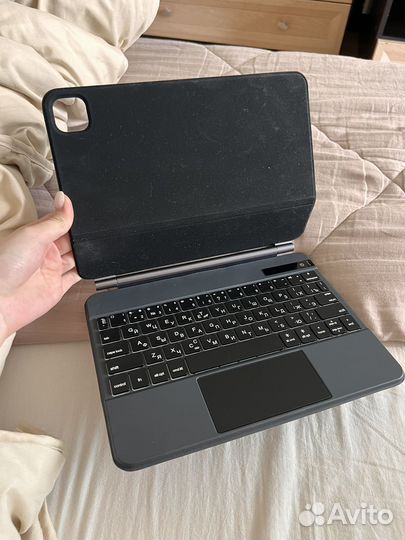 Чехол клавиатура для iPad
