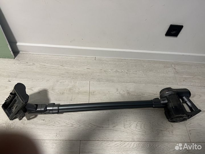 Пылесос ручной Redmond