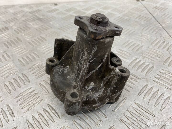 Б/У водяная помпа (охлаждения) Hyundai Accent LC