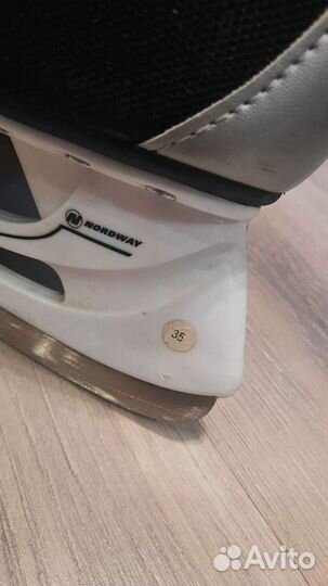 Коньки хоккейные 35 размер