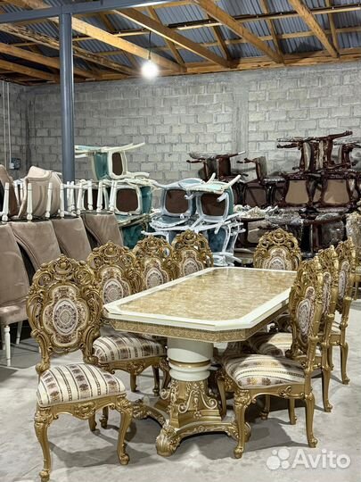 Стол Новинка Барокка голд