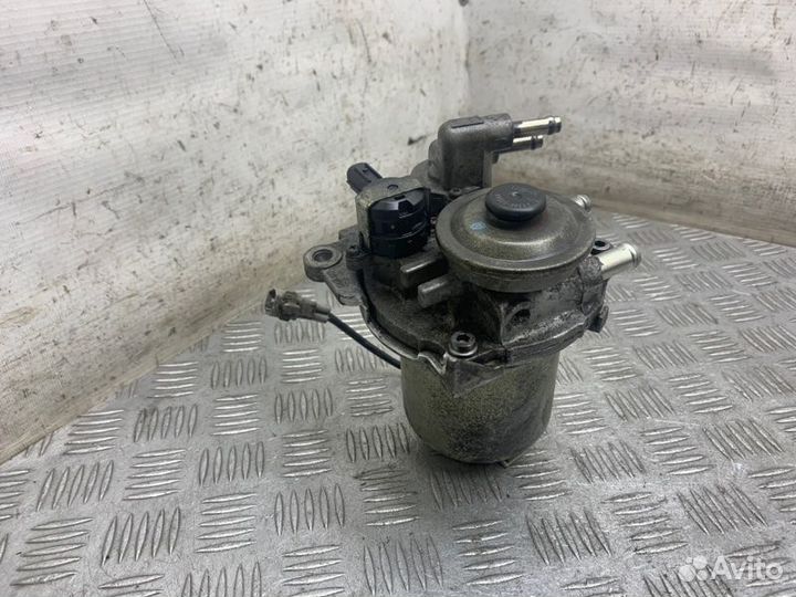 Насос Toyota Land Cruiser J200 1vdftv 2012
