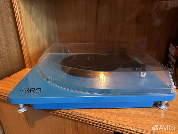 Виниловый проигрыватель ion