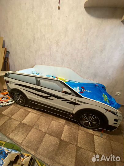 Детская кровать машинка с матрасом