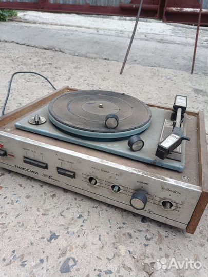 Проигрыватель винила