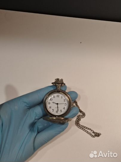 Часы медальон механические