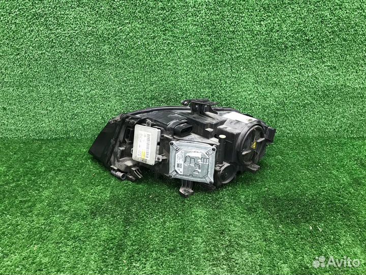 Фара правая ксенон Audi A4 B8 8K