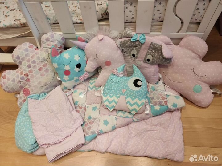 Комплект бортиков в кроватку звери б/у