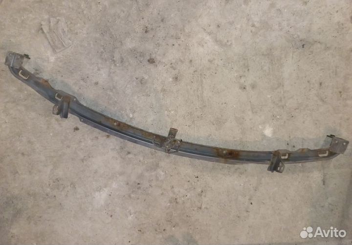 Усилитель переднего бампера Примера P11 (дорест)