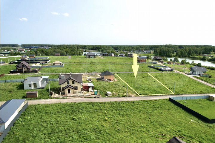 Участок 7 сот. (ИЖС)